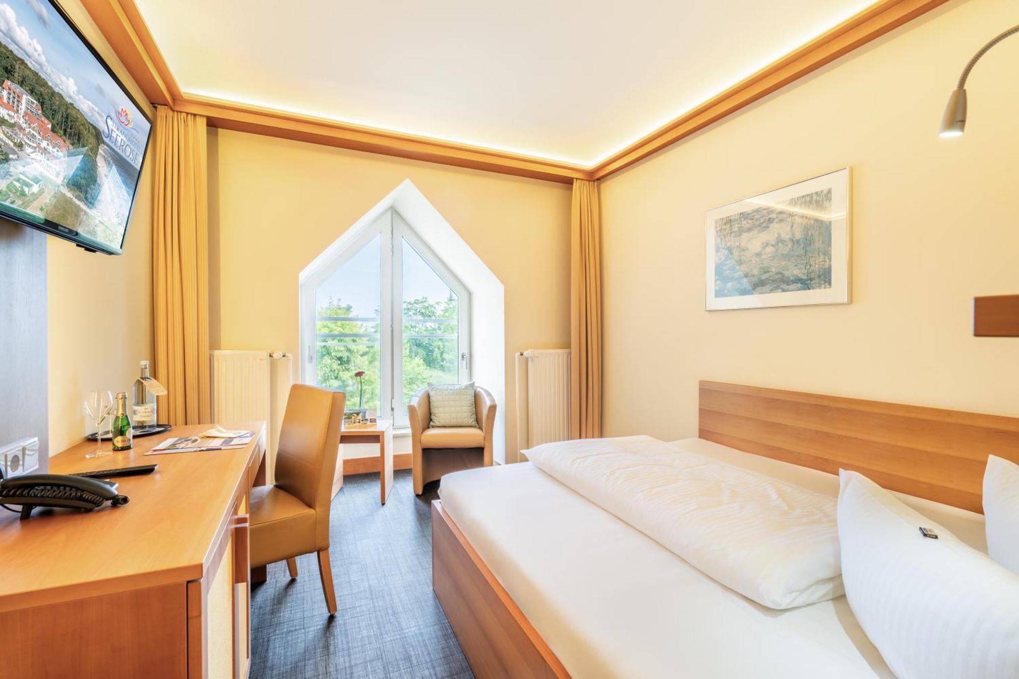 Strandhotel Seerose Kölpinsee Eksteriør billede